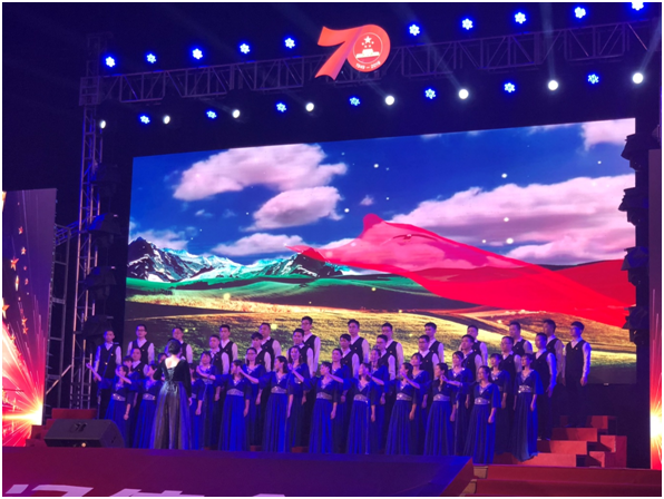 “我和我的祖国”欧亚国际官网
庆祝中华人民共和国成立70周年“百歌颂中华”合唱比赛.jpg