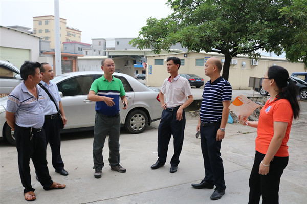 2.市卫生健康局局长刘晓荣现场提出指导意见_副本.jpg