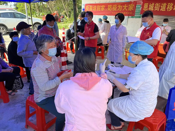 2.流动疫苗接种点_副本.jpg
