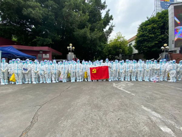 6.欧亚国际医护人员到达新会区集结_副本.jpg