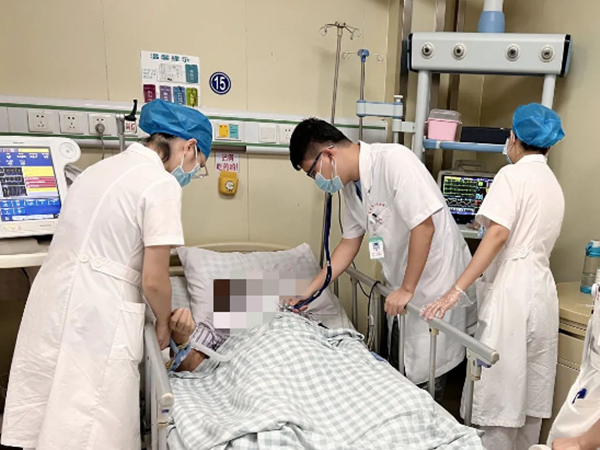 4.提升医疗卫生服务_副本.jpg
