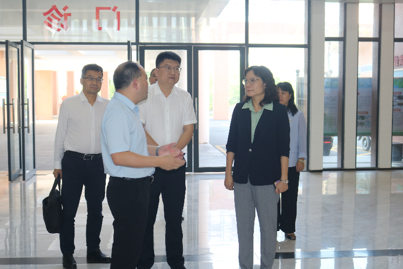 1.周佩珊在欧亚国际官网
珠西中西医结合医院调研.JPG