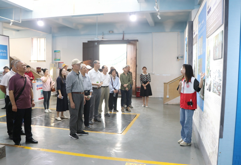 侨联离退休干部党支部到我市开展主题党日活动1.png
