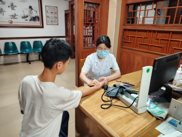 15.东成黄奕娟_副本.jpg